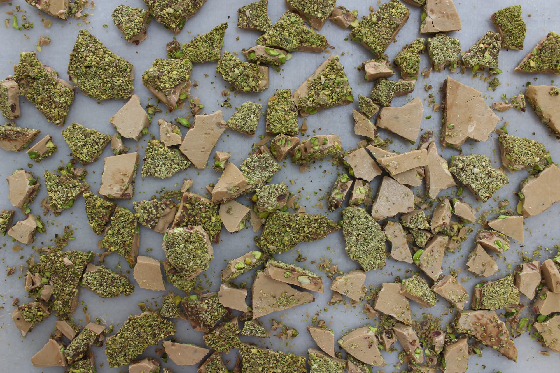 Pistachio Toffee Crunch Bites